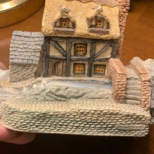 Rustic Cottage Figurine - Tan and Gray